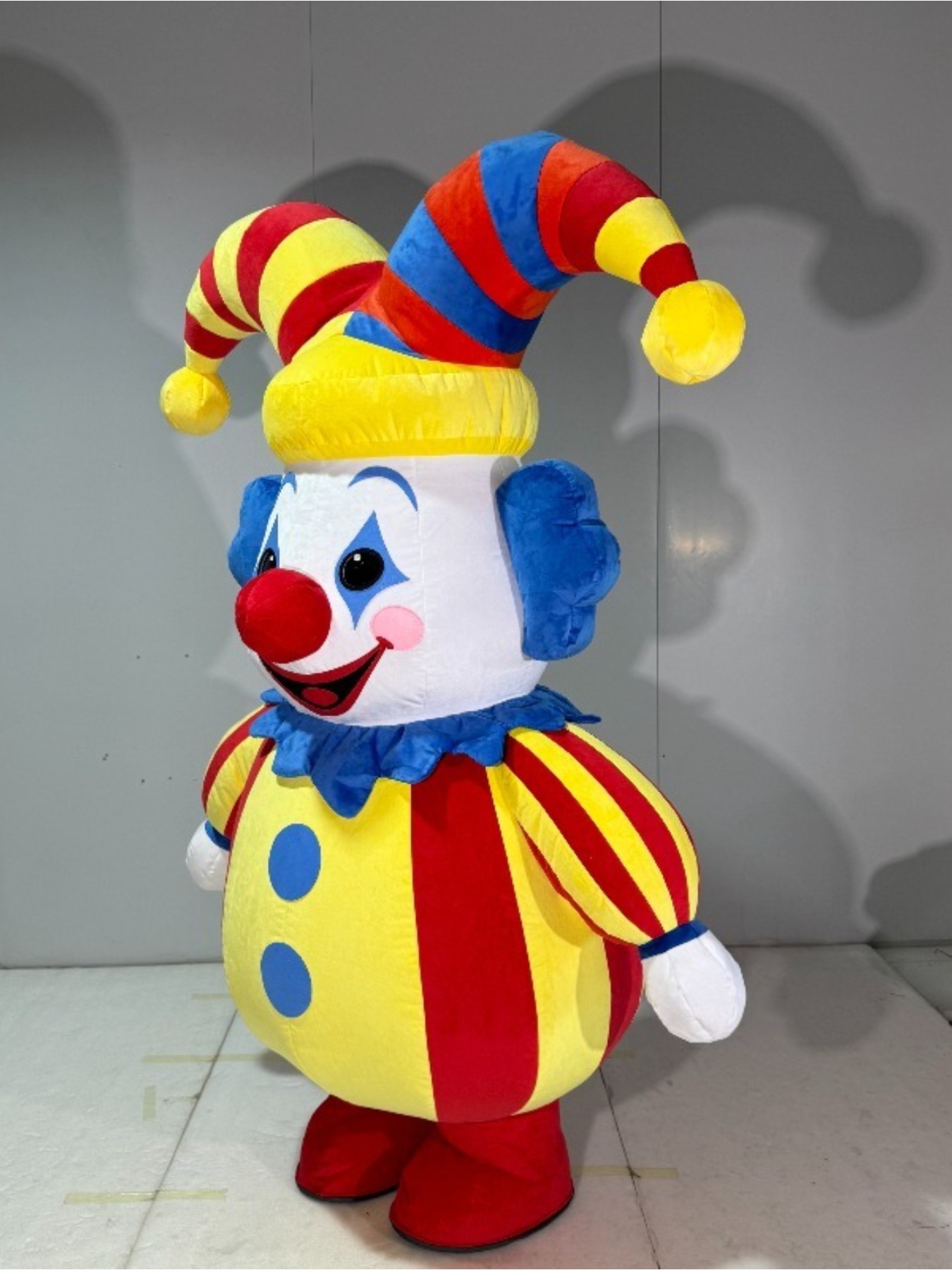 زي تنكري على شكل مهرج سيرك قاب - مراجعة Costumes وسعره