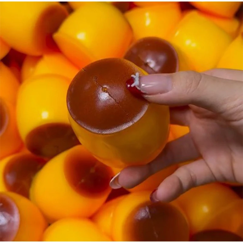 لعبة ضغط البودنج بالكراميل الم - مراجعة Novelty Gifts وسعره